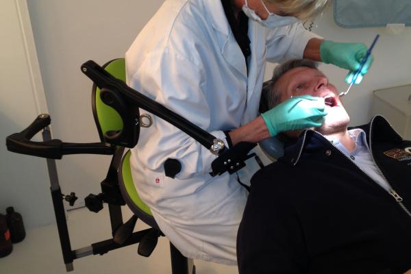 EDERO Dentiste